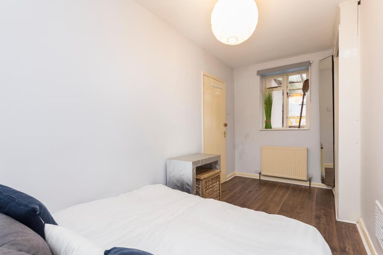 Modernised Apartments 1 And 2 Bedrooms Option Terrace And Balcony High Street London Bagian luar foto