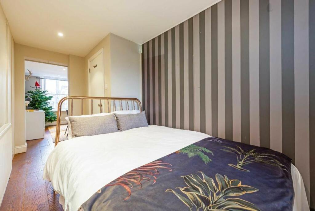 Modernised Apartments 1 And 2 Bedrooms Option Terrace And Balcony High Street London Bagian luar foto