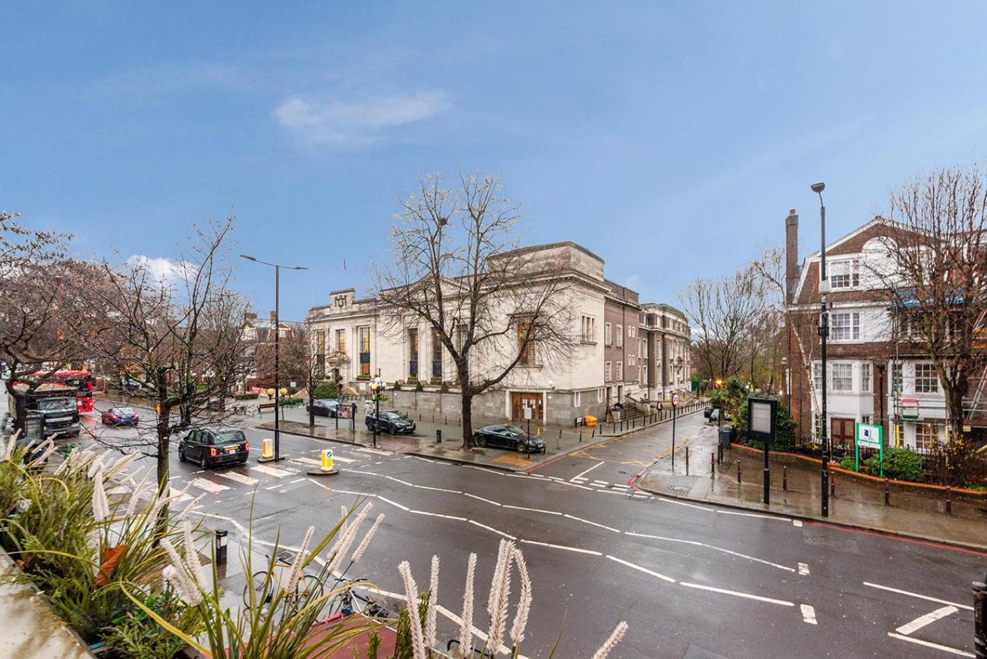 Modernised Apartments 1 And 2 Bedrooms Option Terrace And Balcony High Street London Bagian luar foto
