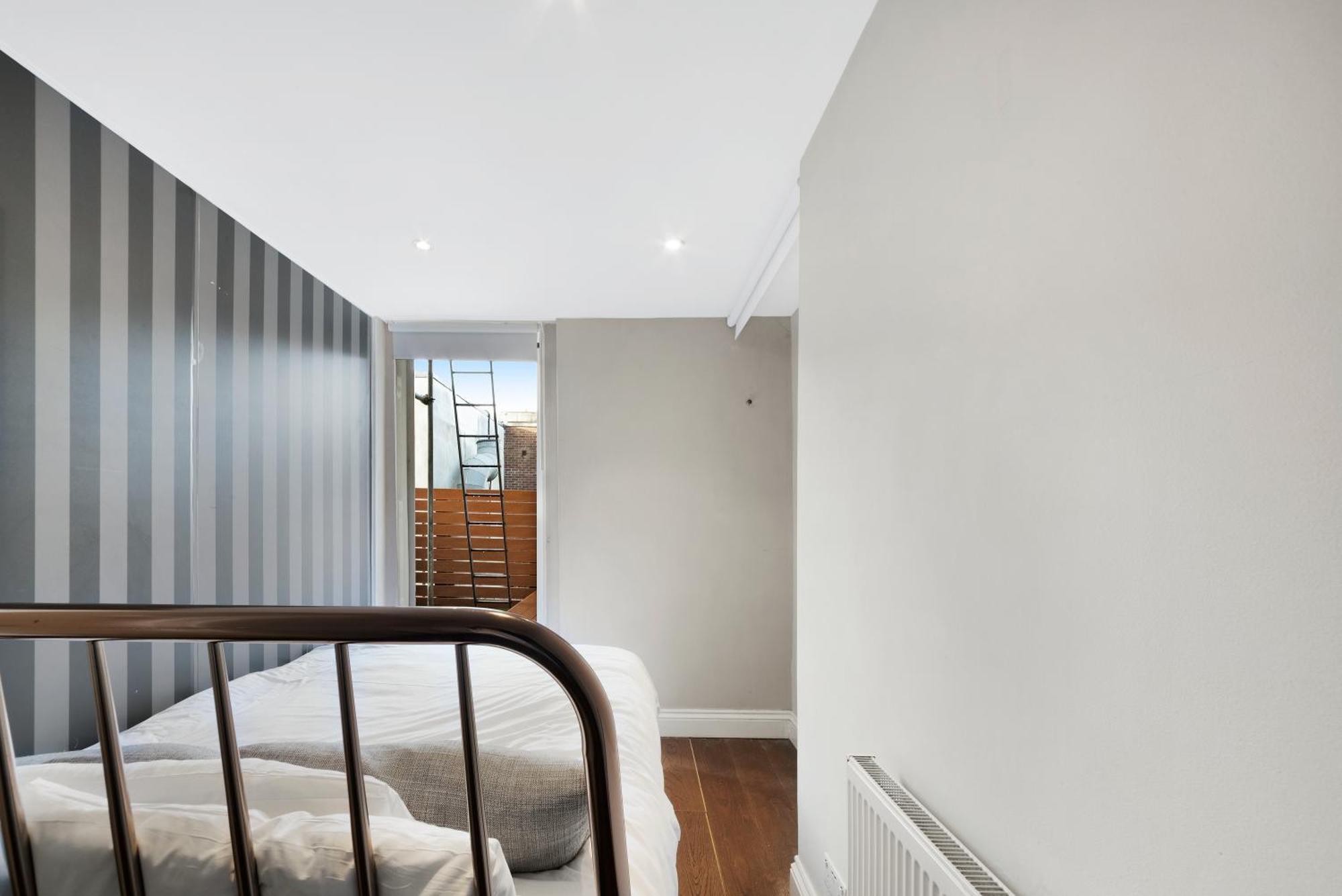 Modernised Apartments 1 And 2 Bedrooms Option Terrace And Balcony High Street London Bagian luar foto