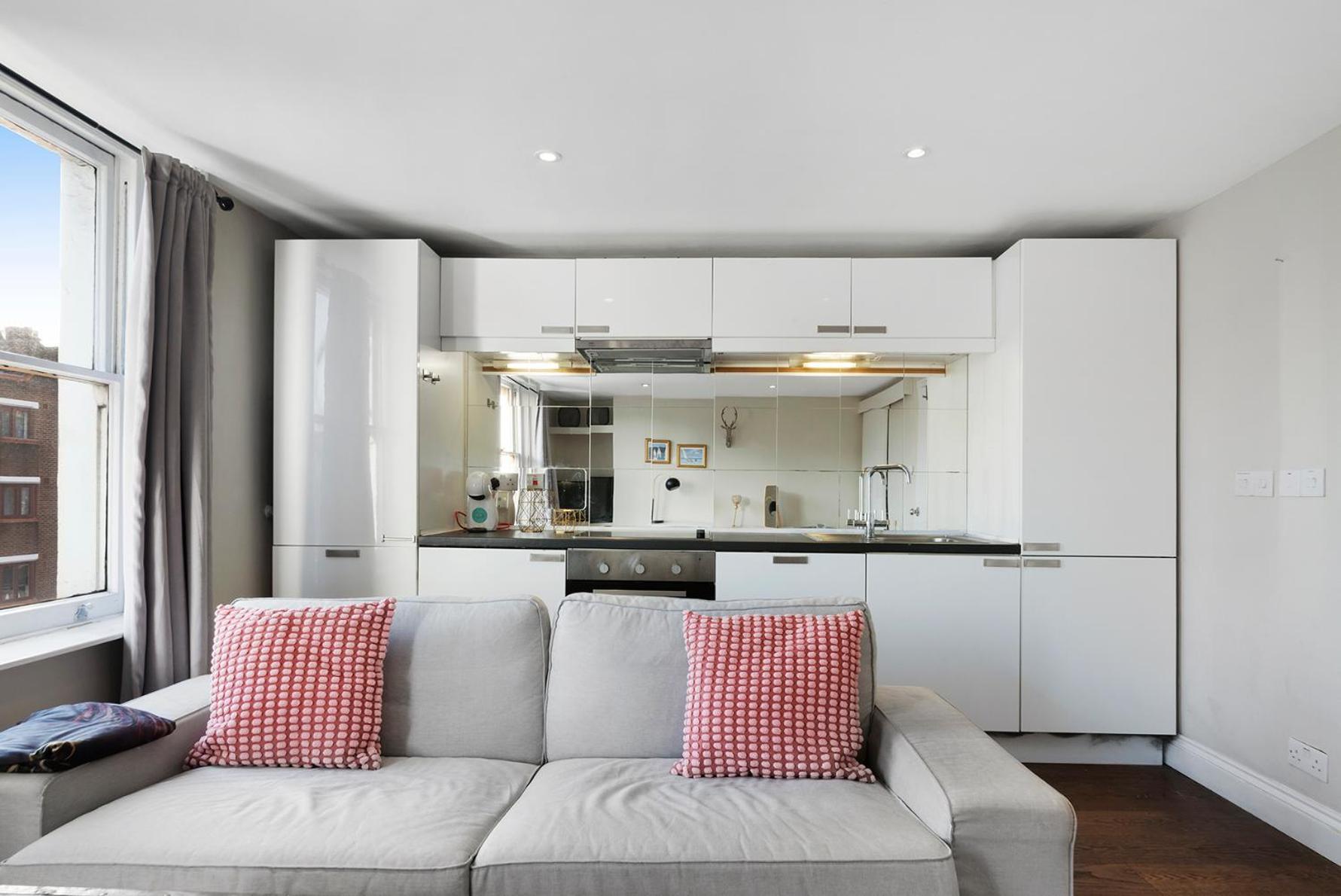 Modernised Apartments 1 And 2 Bedrooms Option Terrace And Balcony High Street London Bagian luar foto