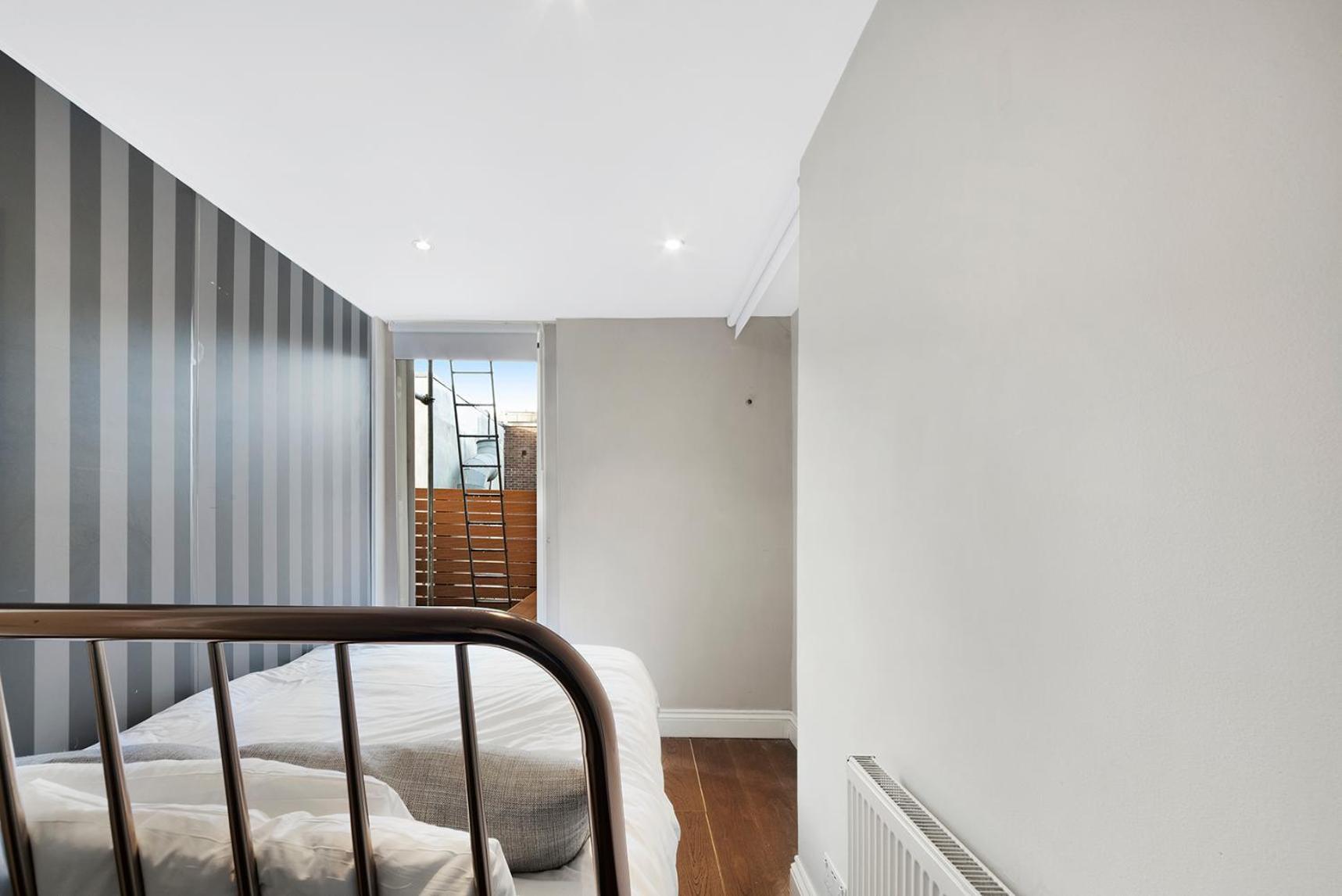 Modernised Apartments 1 And 2 Bedrooms Option Terrace And Balcony High Street London Bagian luar foto