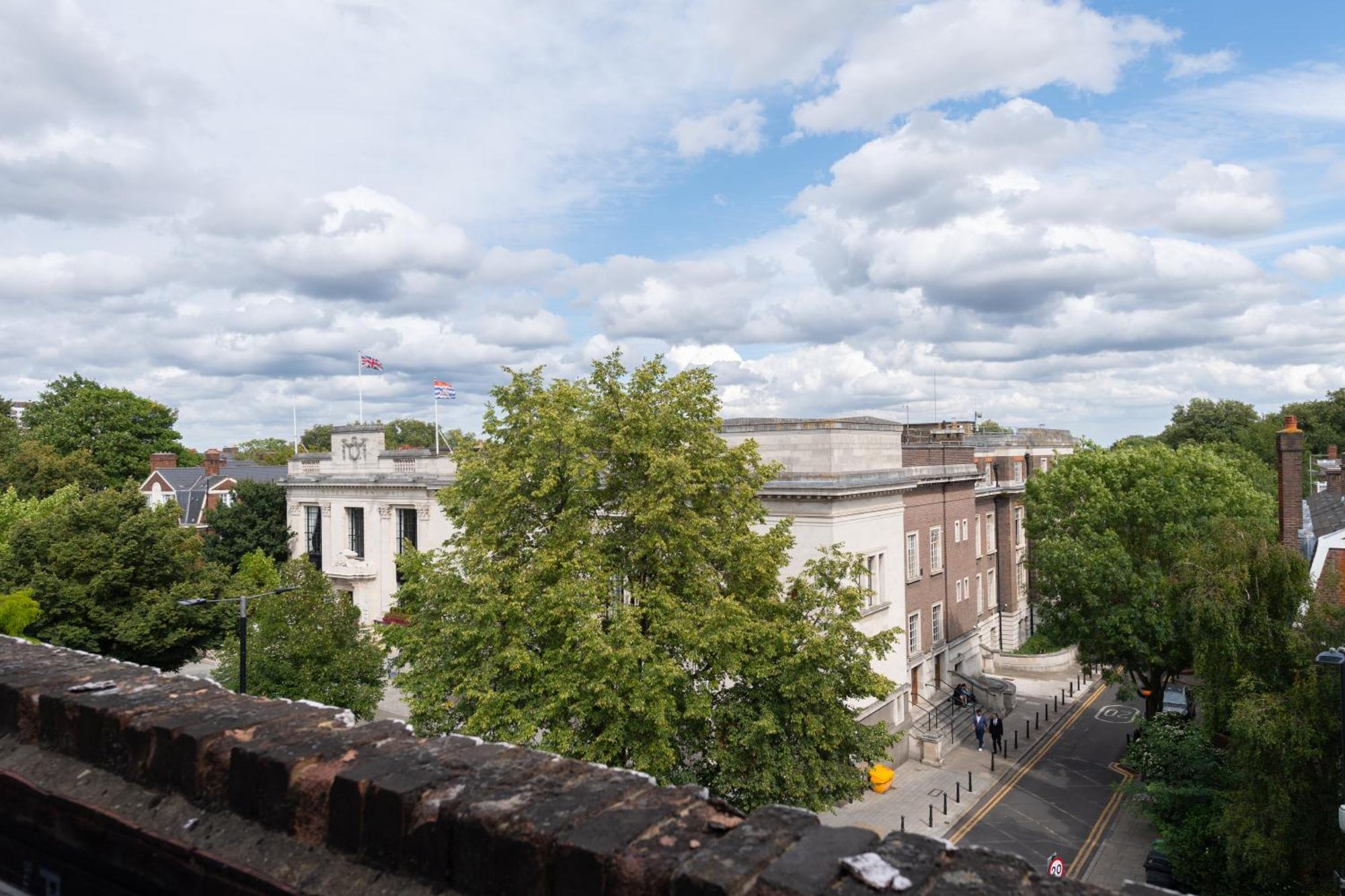 Modernised Apartments 1 And 2 Bedrooms Option Terrace And Balcony High Street London Bagian luar foto