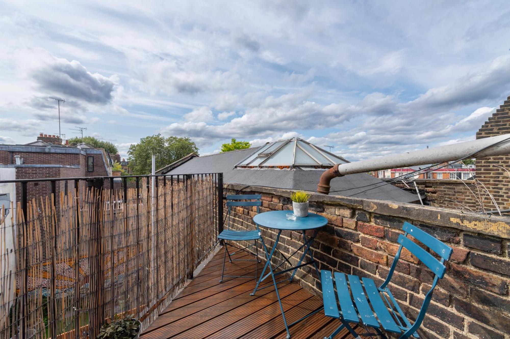 Modernised Apartments 1 And 2 Bedrooms Option Terrace And Balcony High Street London Bagian luar foto